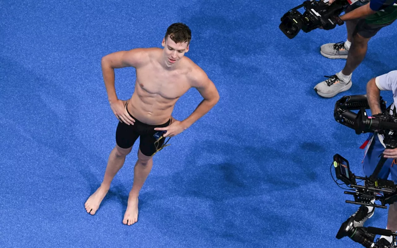 León Marchand conquista 4º ouro em Paris na natação e bate recorde olímpico de Phelps