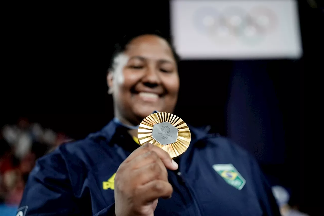 Ouro de Beatriz Souza faz Brasil subir onze posições no quadro de medalhas; veja