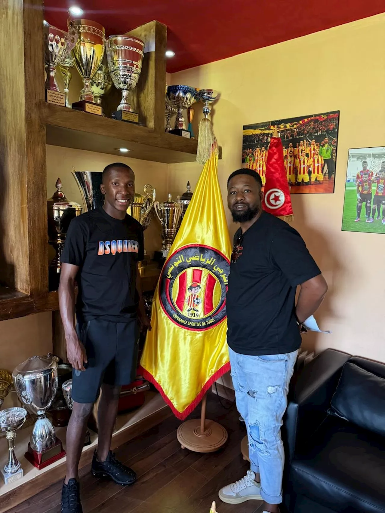 Mokwana handed legend's jersey number at Esperance