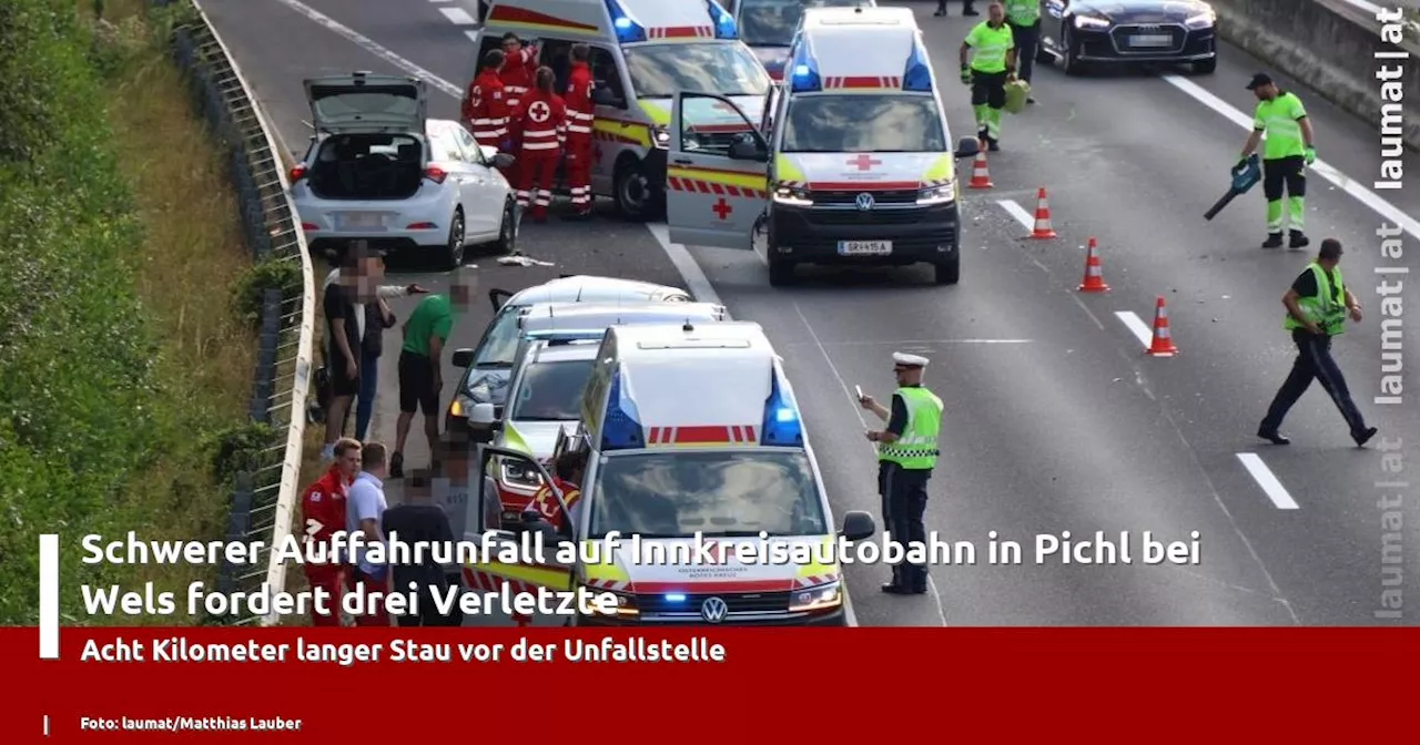 Schwerer Auffahrunfall auf Innkreisautobahn in Pichl bei Wels fordert drei Verletzte