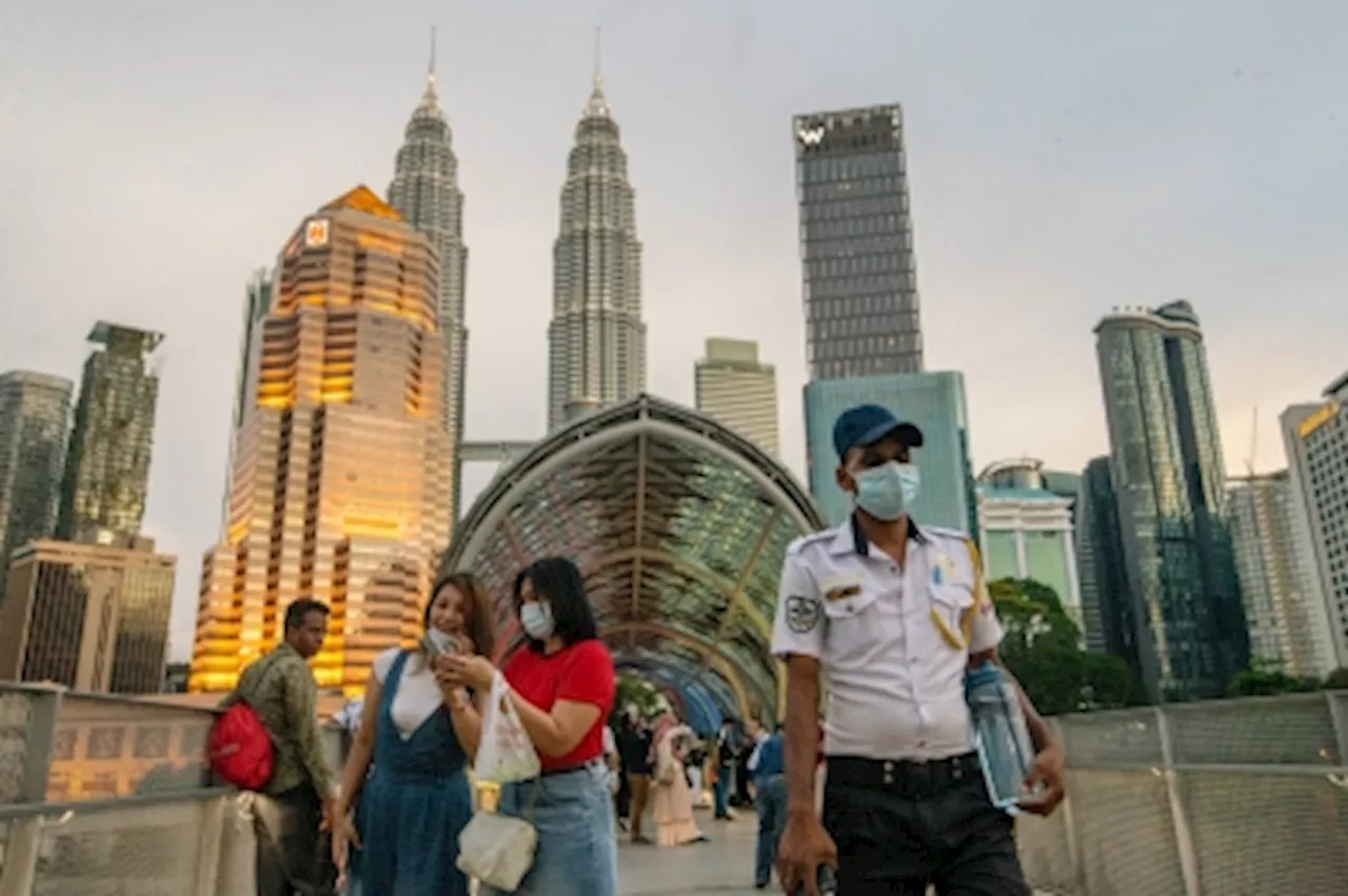 Malaysia’s 2023 economic snapshot: 3.6pc growth, record tourist arrivals and investment surge, says DOSM