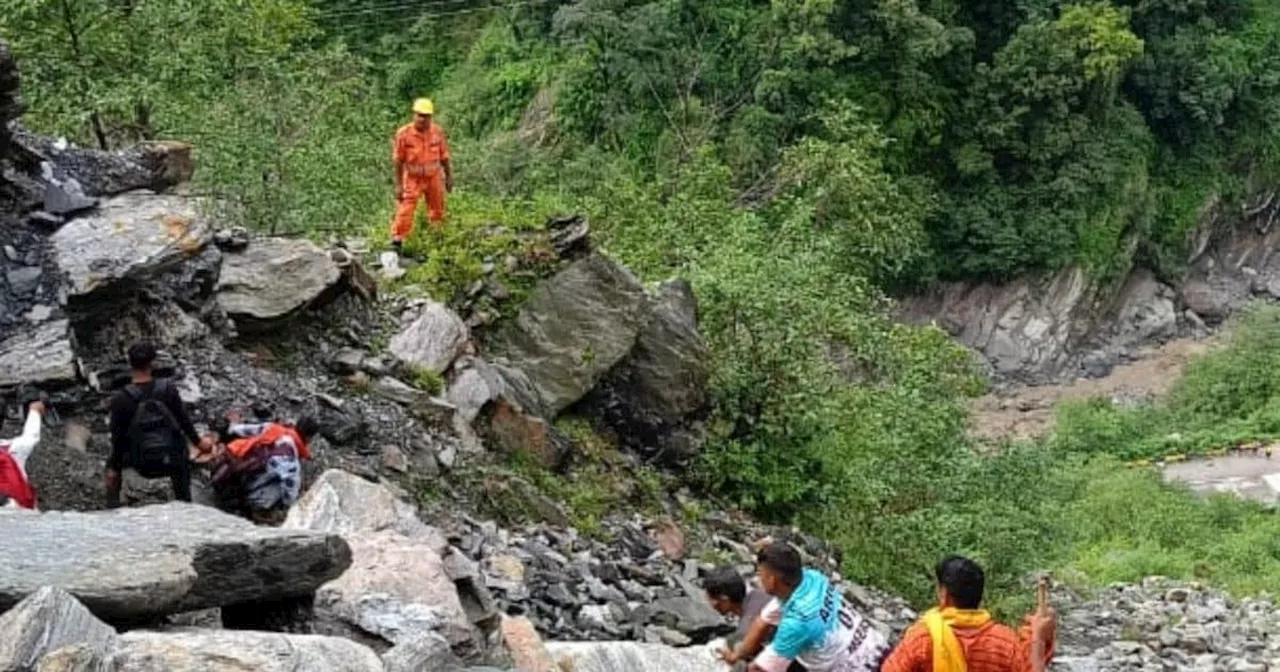 Uttarakhand Rainfall Kedarnath Rescue: केदारनाथ धाम में फंसे सैकड़ों लोग, रेस्क्यू ऑपरेशन जारी, 2200 से अधि...