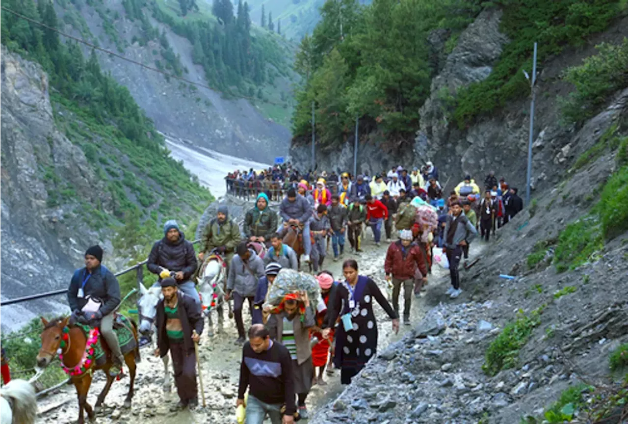 अमरनाथ यात्रा : 1221 तीर्थयात्रियों का एक और जत्था कश्मीर के लिए रवाना