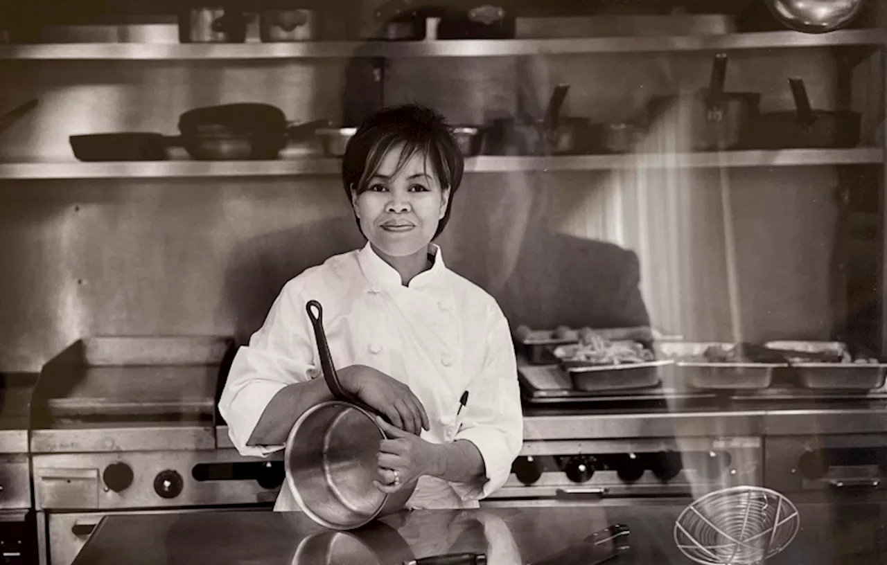 Fil-Am chef Cris Comerford retires from White House after 29 years