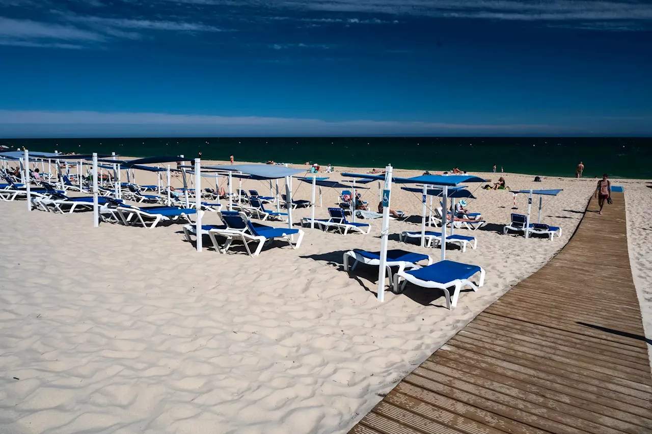 'Nem parece agosto': No Algarve, os negócios de praia queixam-se de quebras