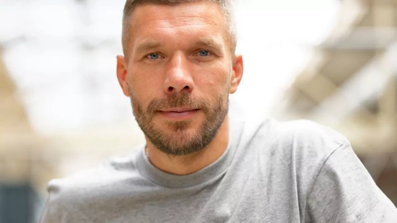 Ex-Nationalspieler: Lukas Podolski: 'Die Deutschen meckern gerne'