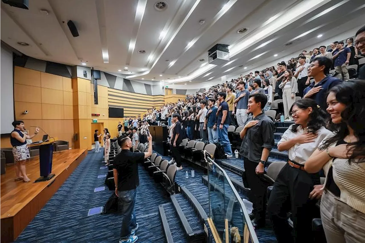 Law students in Singapore take pledge for first time to uphold professional values