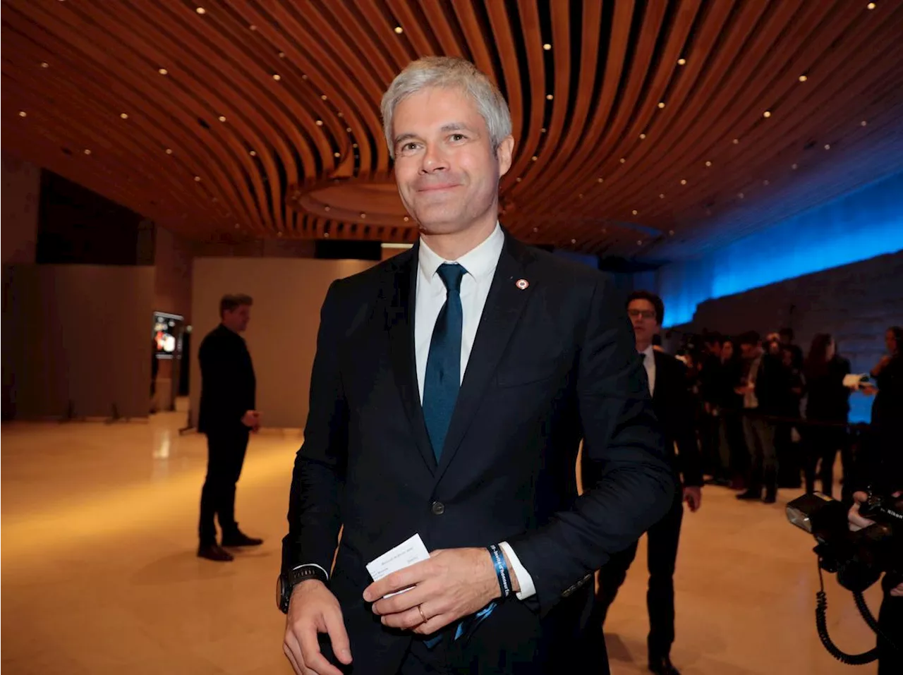 Dîner somptueux de Laurent Wauquiez : épinglé, Wauquiez se dit prêt à rembourser