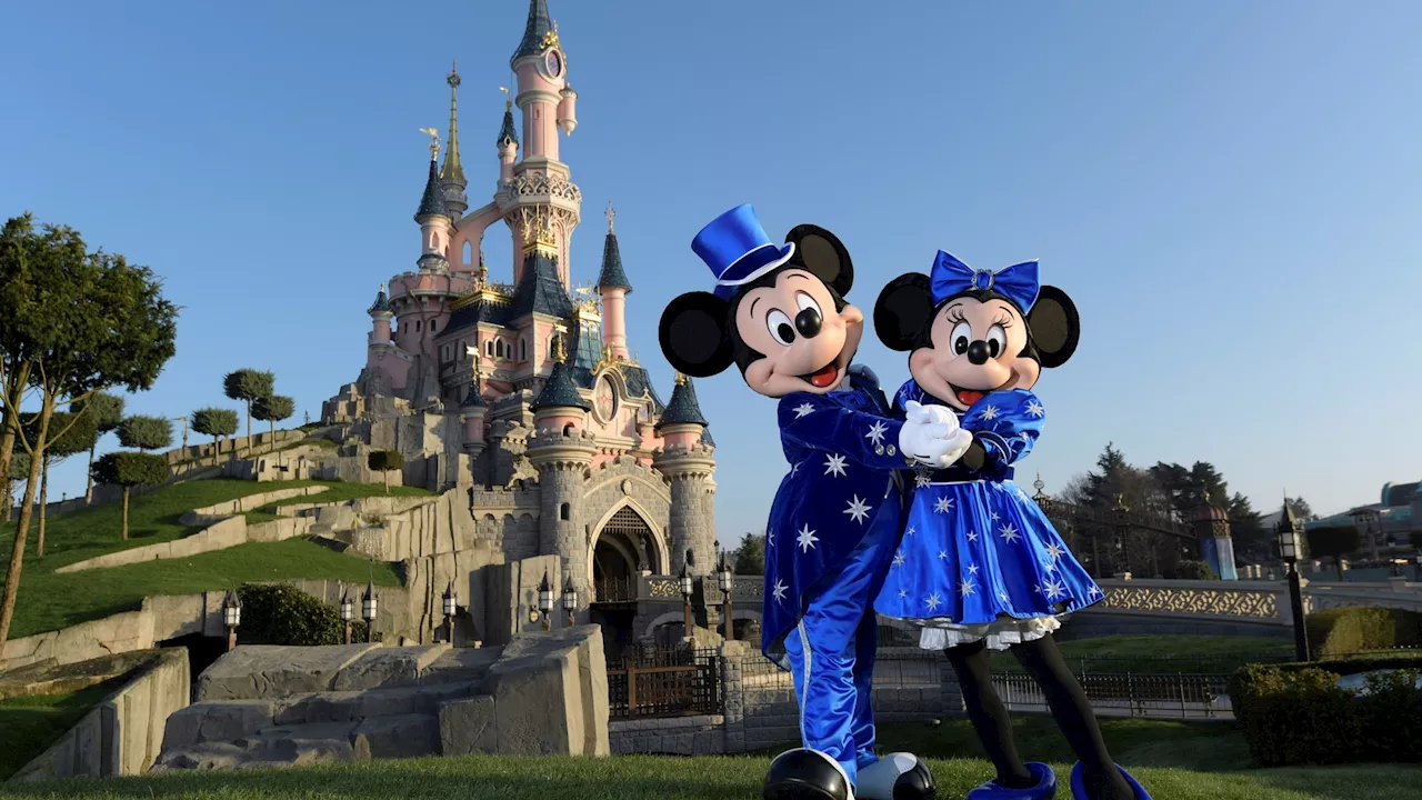 Families are saving as much as £600 on their Disney holidays due to little-known hack...