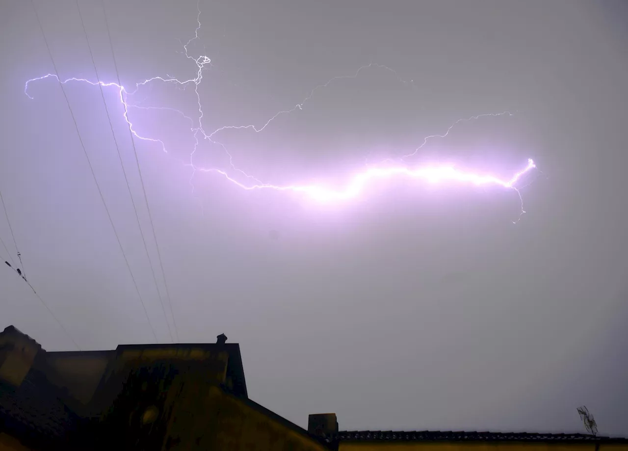 Meteo Italia, previsioni oggi: ancora maltempo, poi torna il caldo