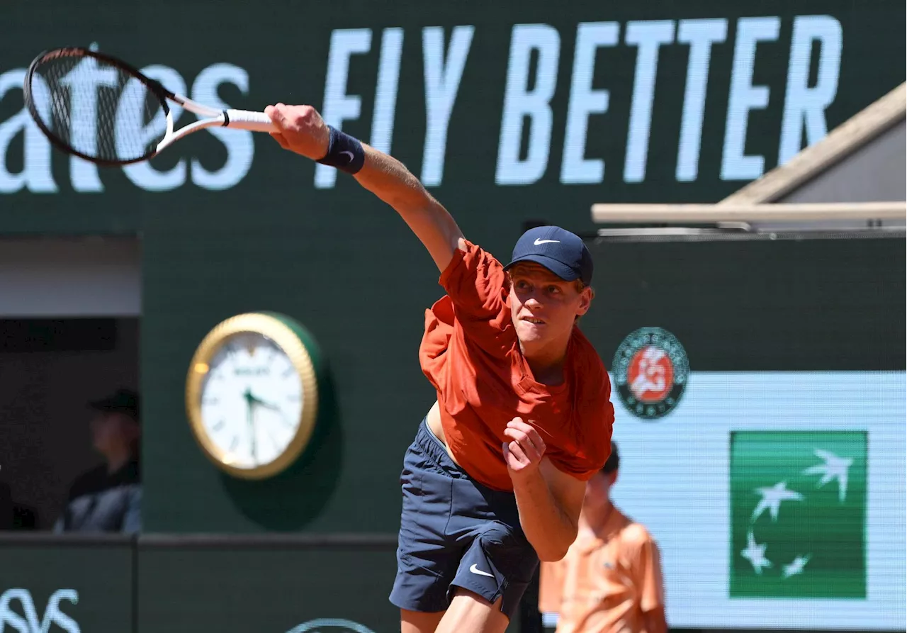 Sinner positivo a Clostebol e niente qualifica: un altro caso nel tennis italiano