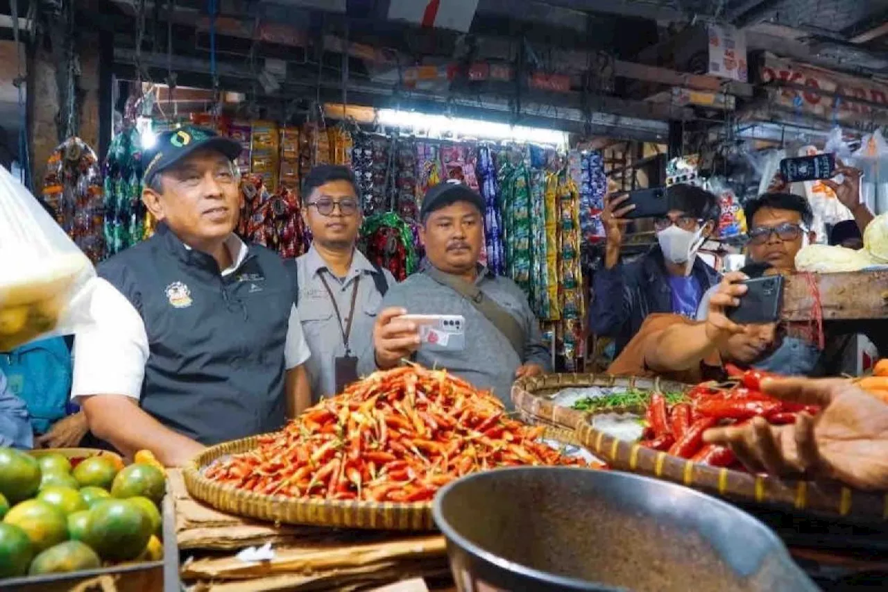 Harga cabai rawit merah Rp60.990 per kg, tulur Rp29.420 per kg