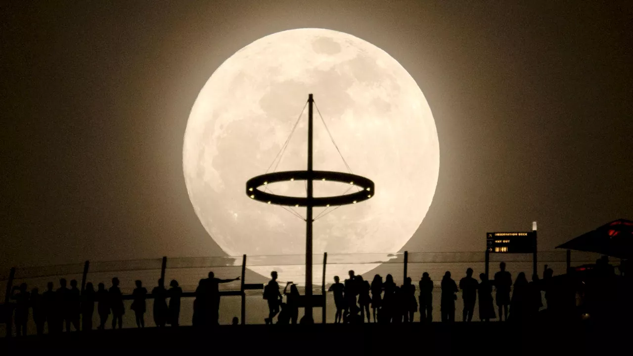 In Photos: See 2024’s Only ‘Blue Supermoon’ Set-Up A Lunar Eclipse