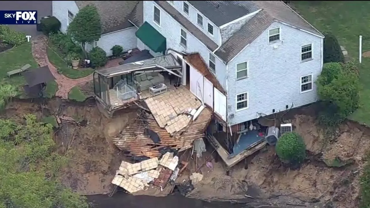 Long Island flooding: Repairs 'could take years' following Harbor Road collapse