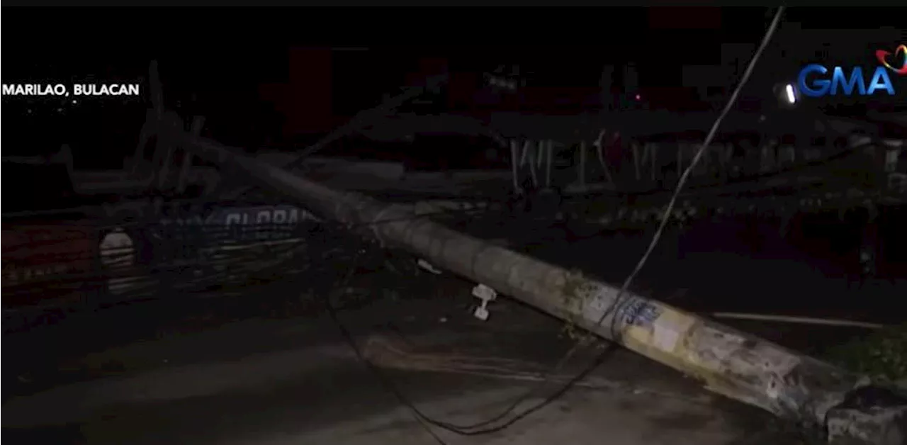 Truck drags down 15 electric posts in Marilao, Bulacan