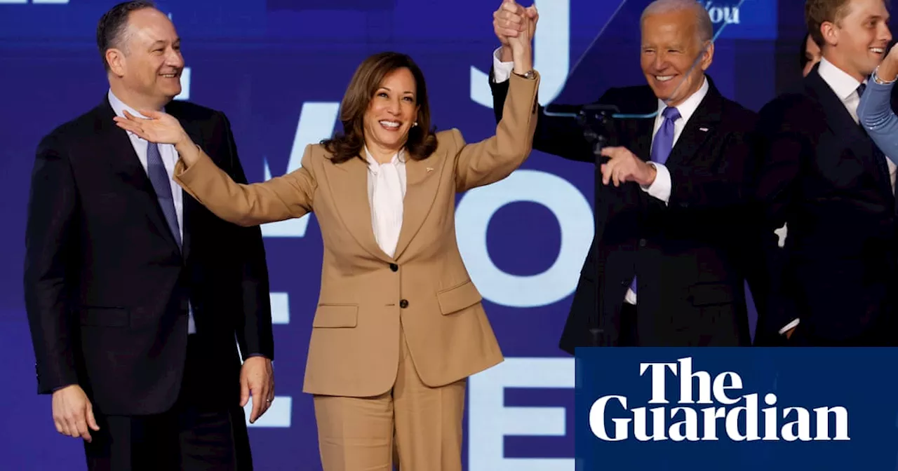 Kamala Harris wore a tan suit to day one of the DNC