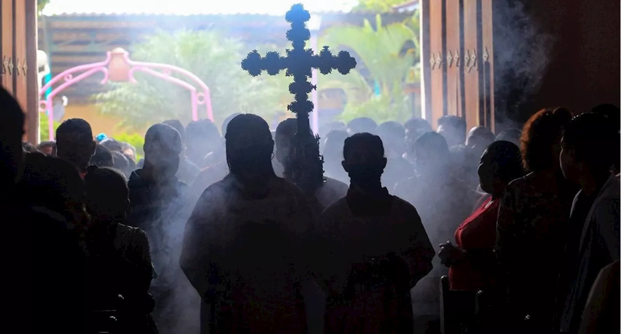 Nicaragua: Two more priests expelled and sent to Rome