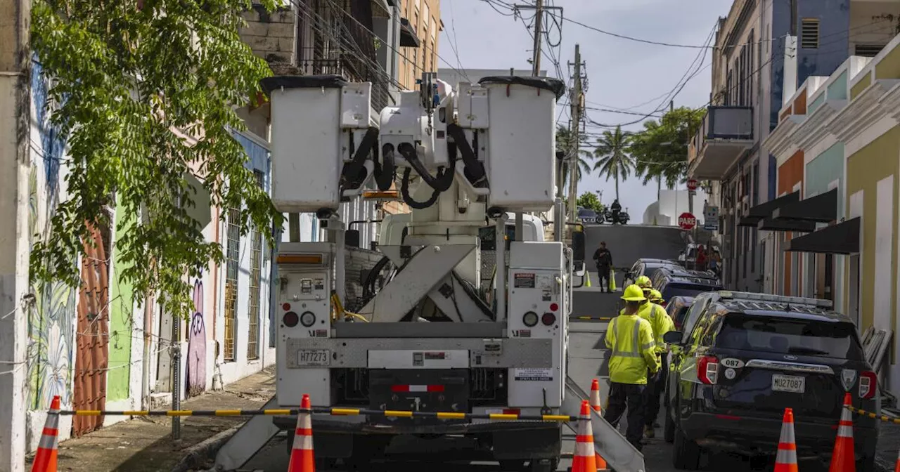 Miles siguen sin luz en Puerto Rico, una semana después de la tormenta Ernesto