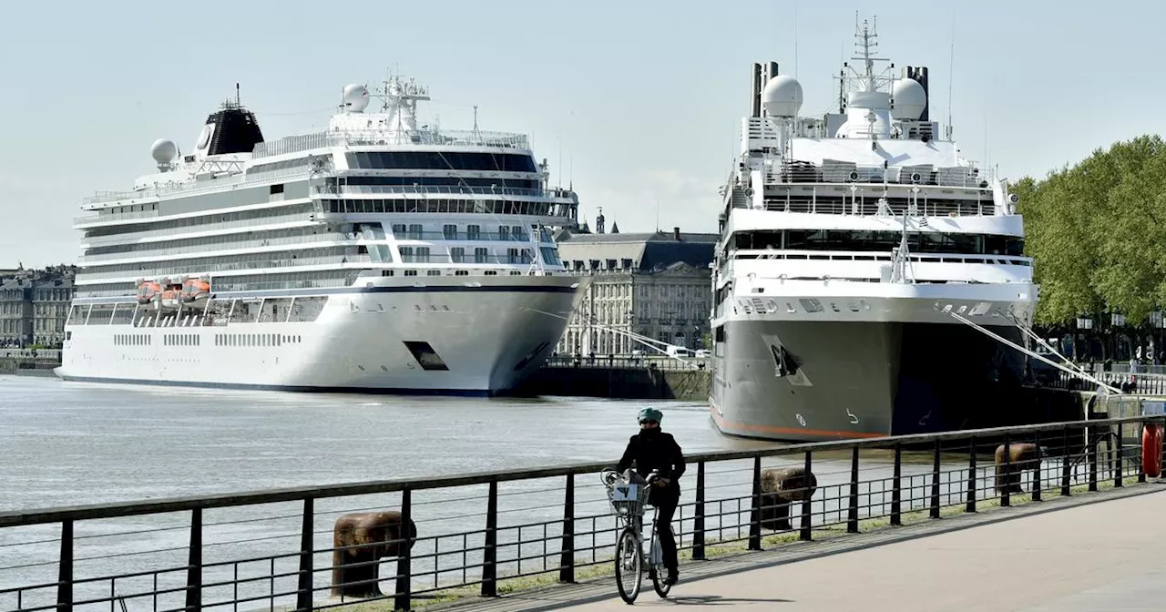 «De véritables immeubles flottants» : à Bordeaux, le déplacement des bateaux de croisière hors du centre-ville fait débat