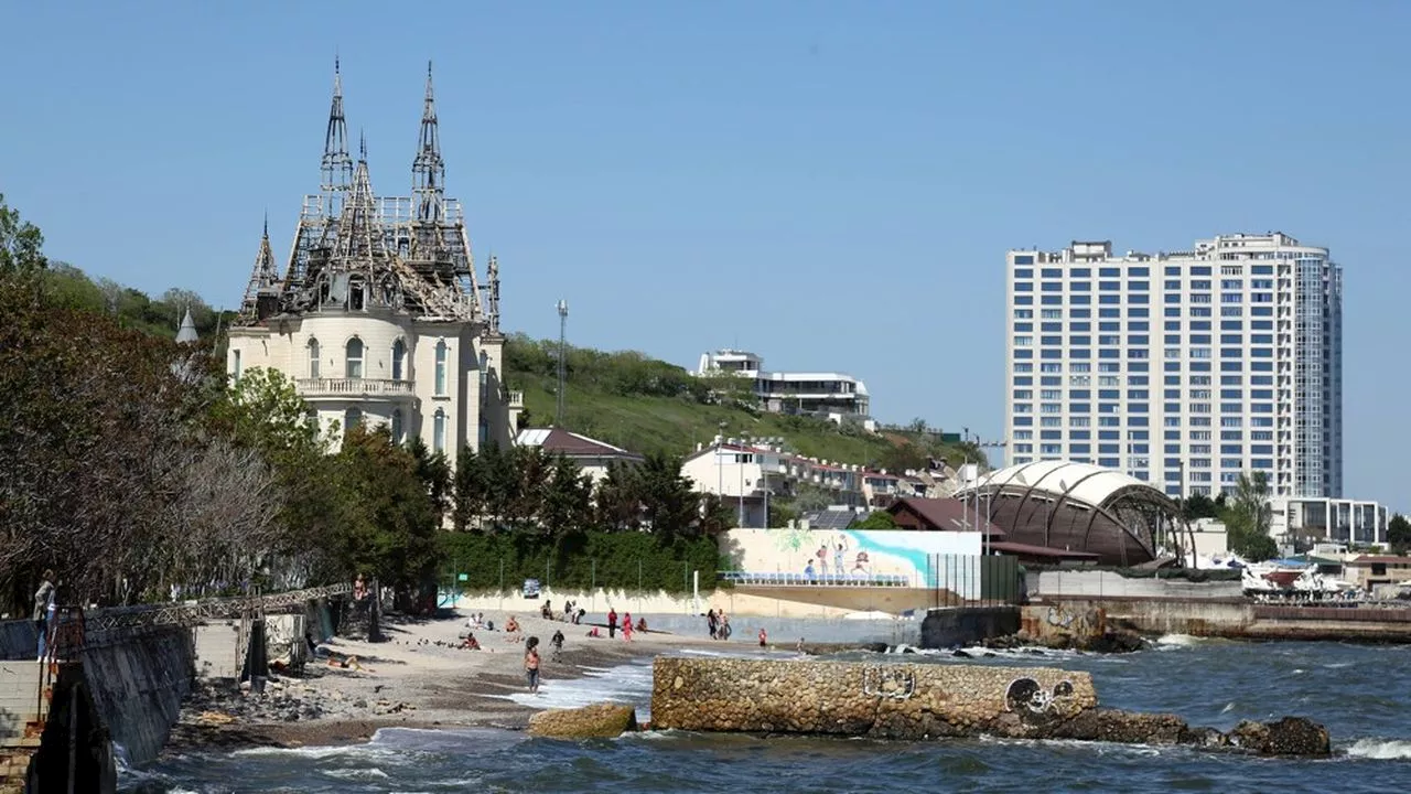 Ukraine : malgré la guerre, les vacanciers sont de retour sur les plages