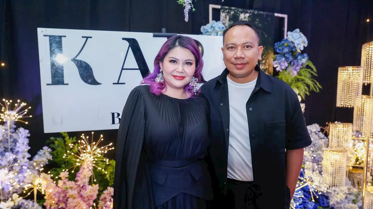 Vicky Prasetyo Ungkap Rencana Menikah Lagi, Pilih Gaun Pengantin di Acara Wedding Expo