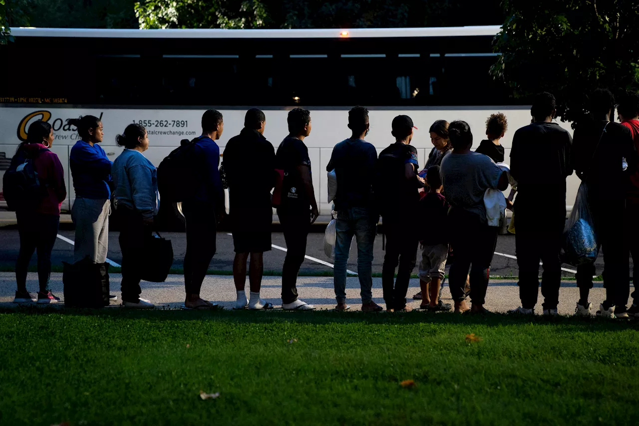 Number of migrant buses leaving Texas for blue cities drops sharply to zero