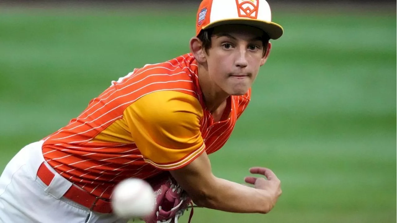 Julian Hurst's stellar 10-strikeout complete game leads Boerne to 4-1 win over Florida