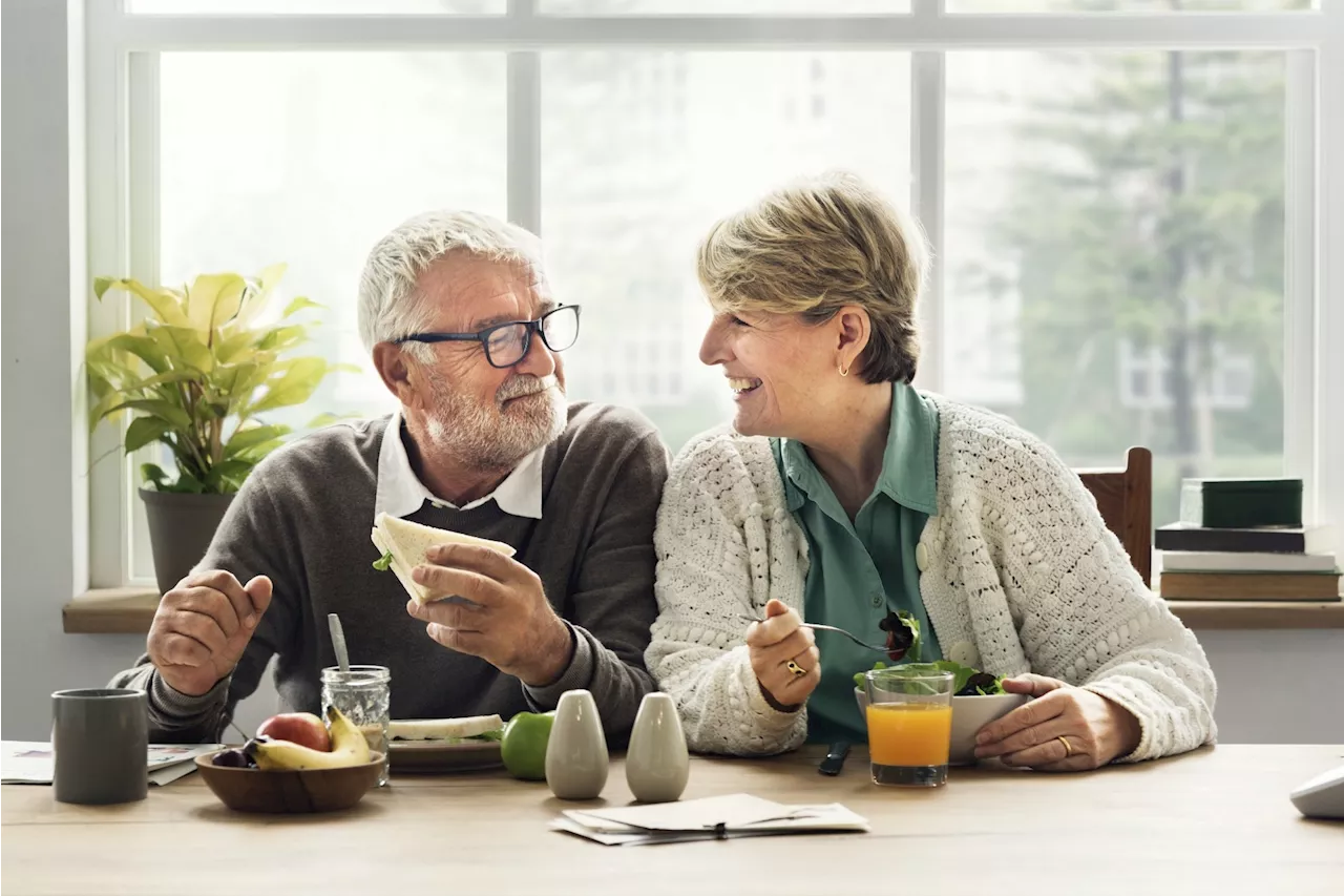 How eating alone shapes meal routines in elderly Swedes