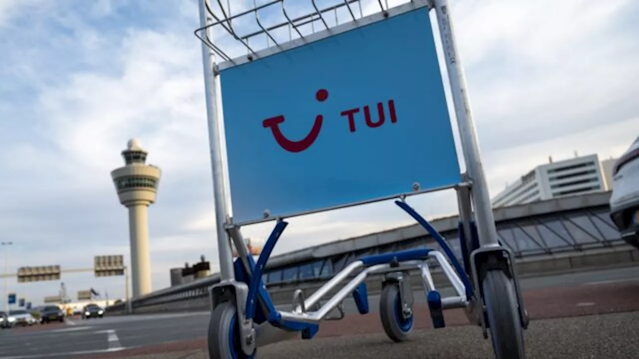 TUI-baas doet dringende oproep aan kabinet: 'Schrap krimp Schiphol'