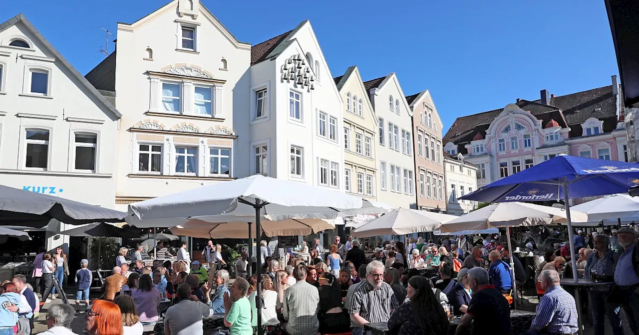 Der Hoeker-Fest Preis-Check 2024: Das kosten Bier, Pommes & Co.