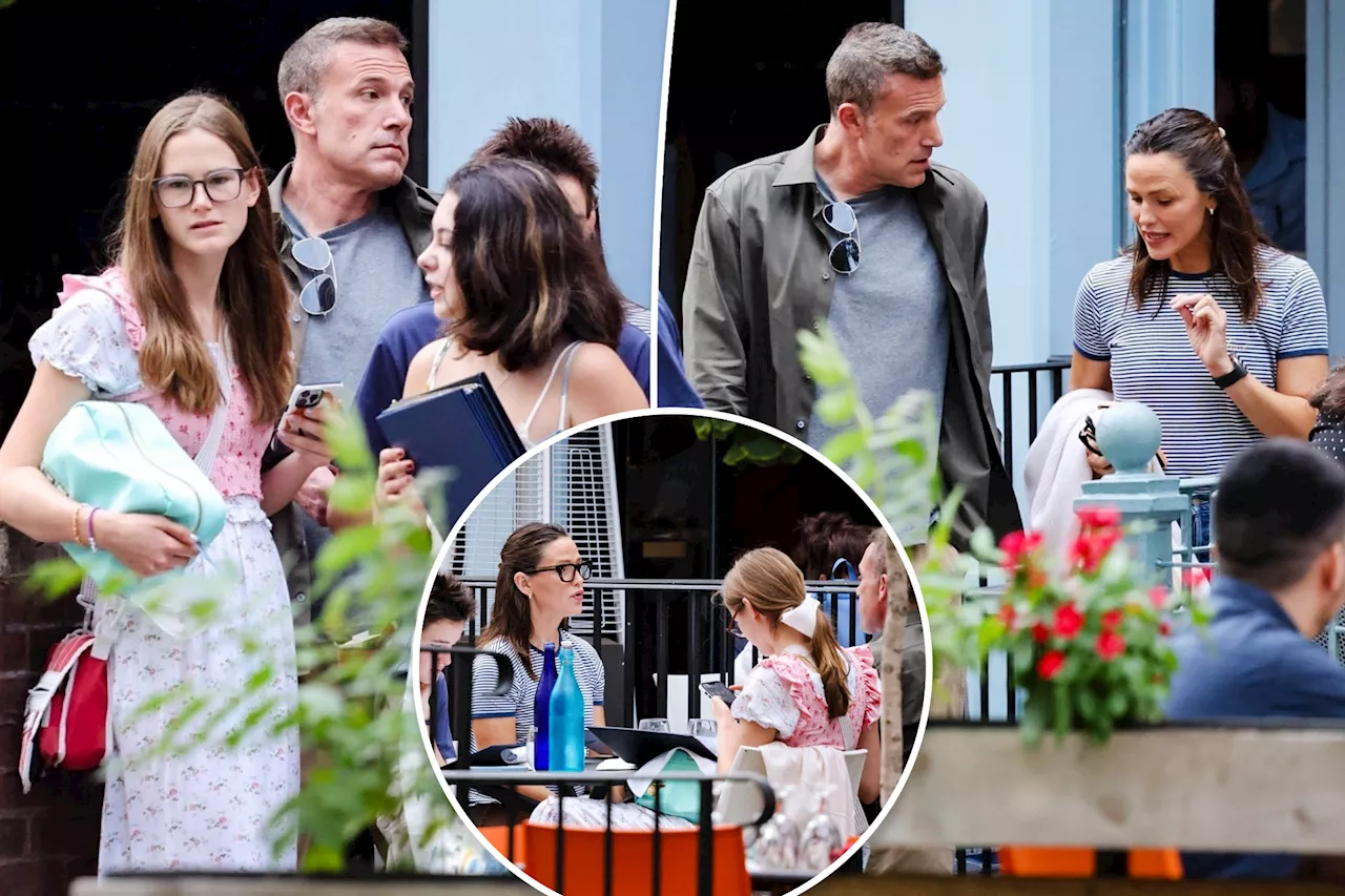 Ben Affleck and Jennifer Garner enjoy family dinner as exes team up for daughter Violet's college move-in