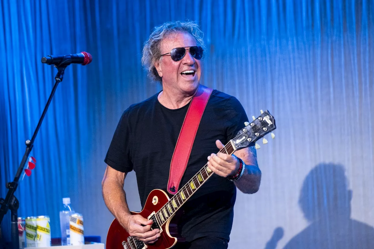 Sammy Hagar wishes he’d tried harder to mend relationship with this guitar legend