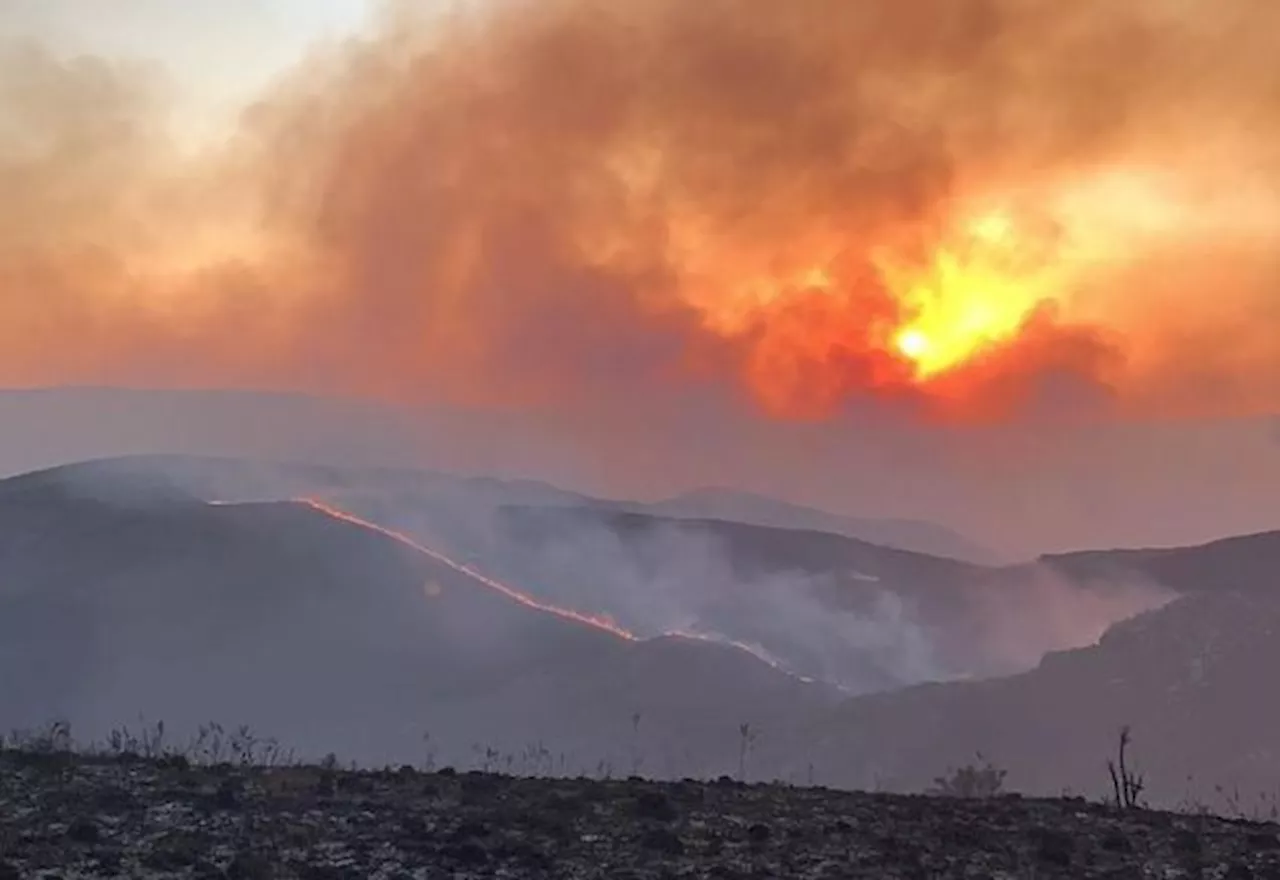 Incêndio no Parque Nacional da Serra do Cipó, em MG, entra no terceiro dia