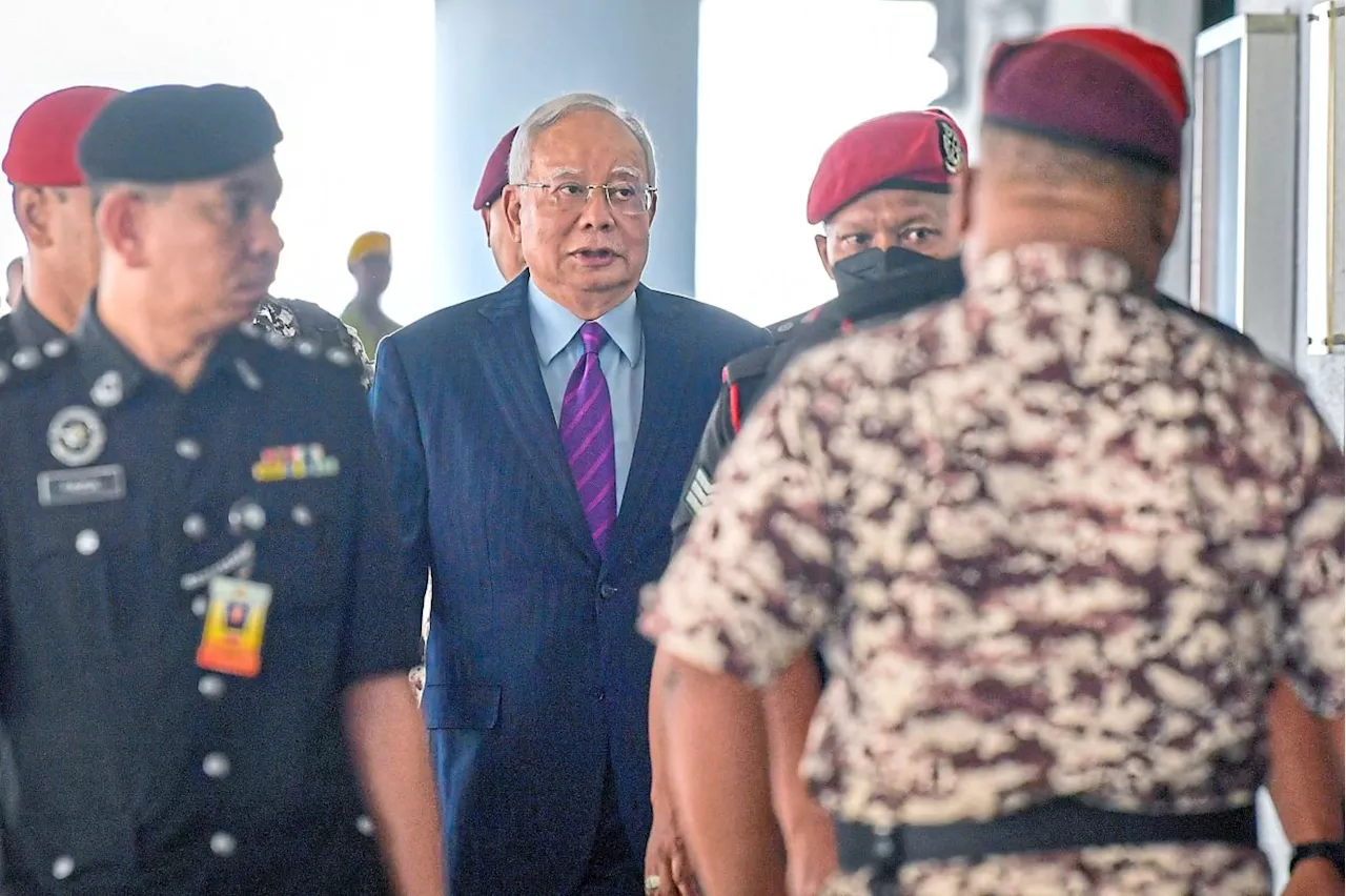 Najib’s 1MDB charge ‘defective’