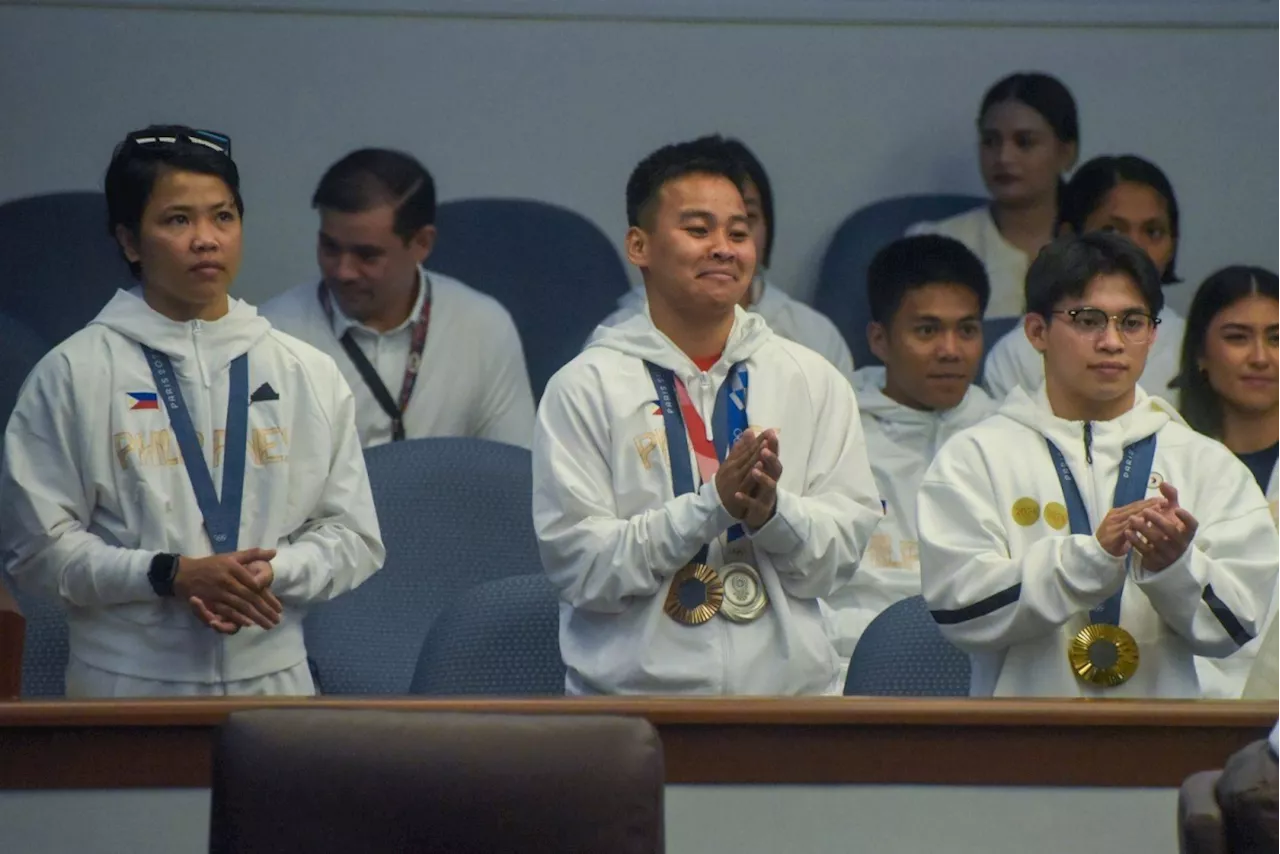 Senate confers medal of excellence on Yulo