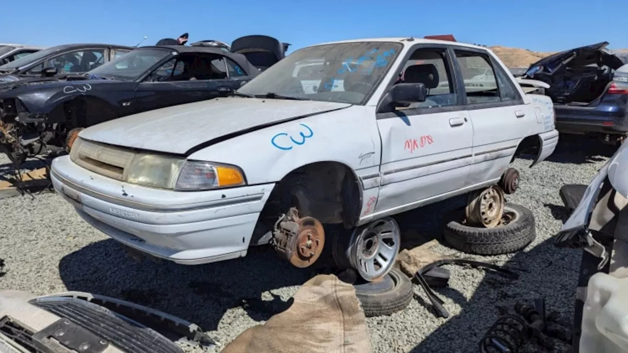 Junked 1995 Mercury Tracer sedan