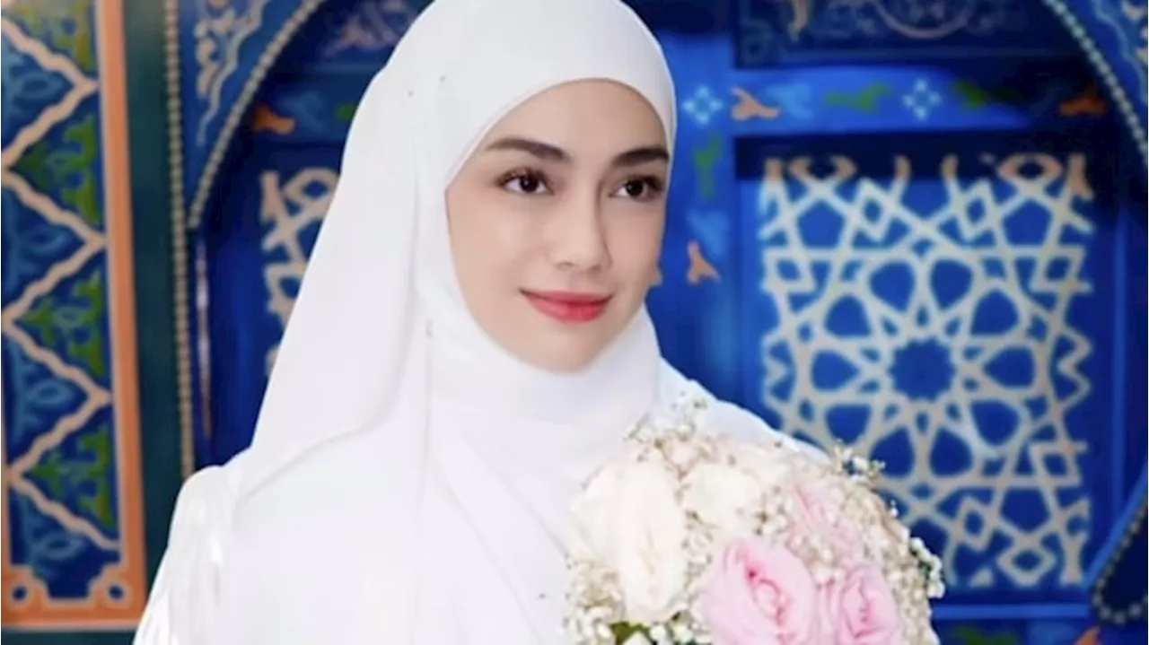 Ingin Konsisten Berhijab Tapi Belum Bisa, Celine Evangelista: Belum Dapat Suami Kaya Raya