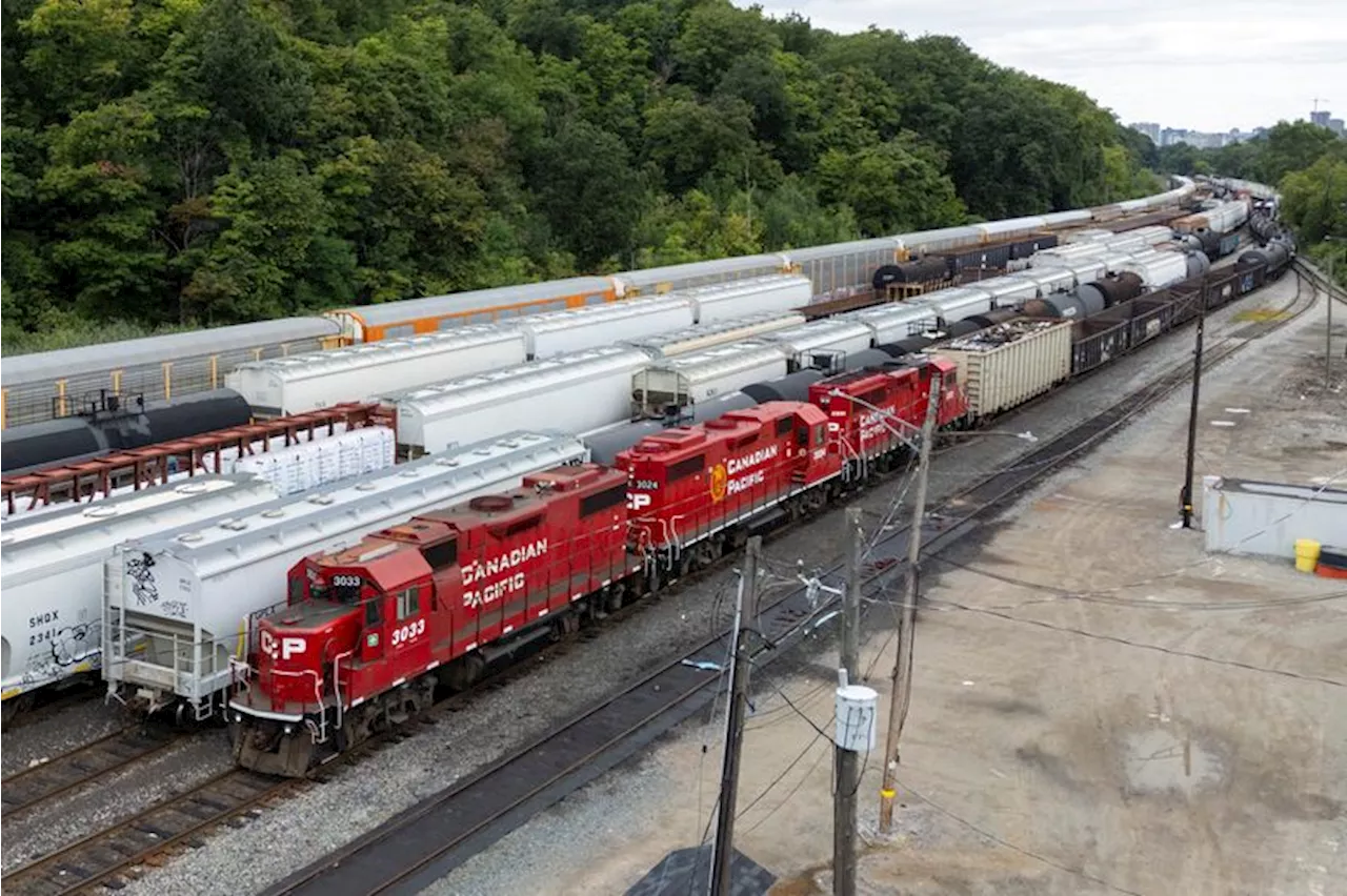 Fertilizer Canada says rail stoppage will cost industry $55 million to $63 million per day