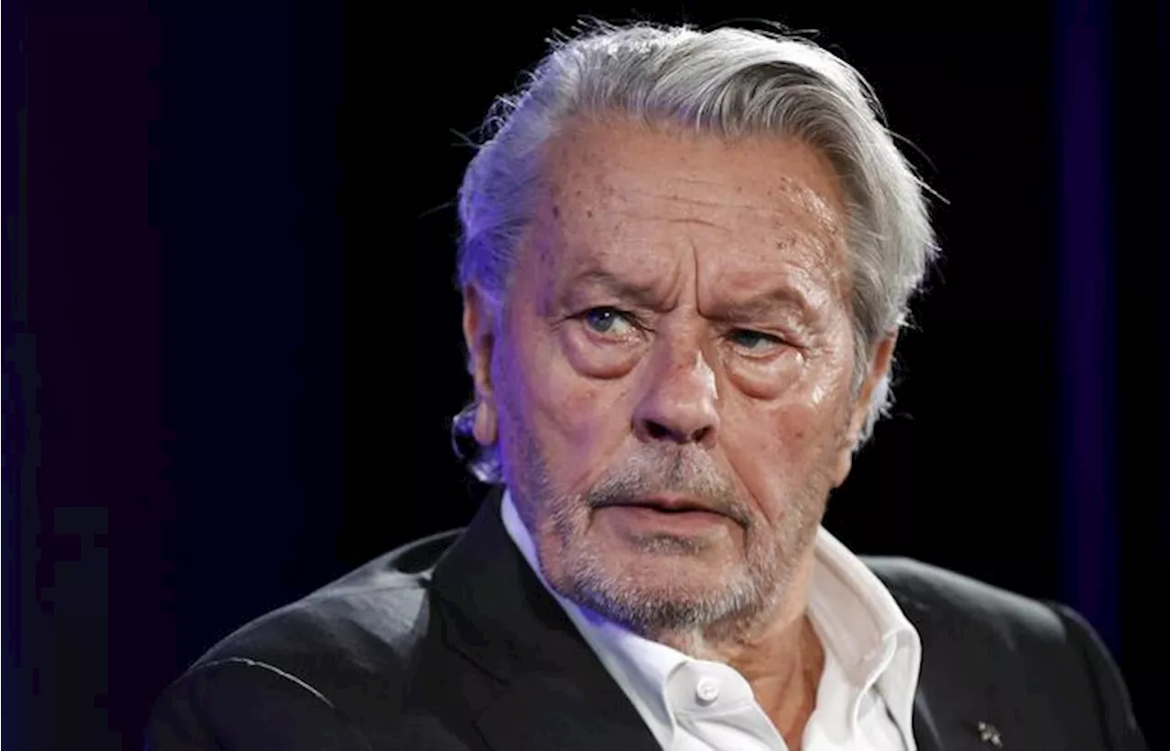 Funerali Alain Delon sabato in forma privata nella sua tenuta