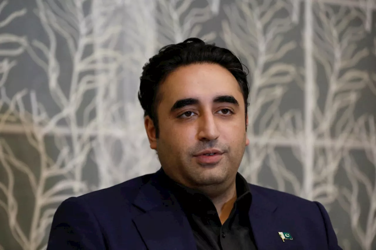 Bilawal seeks reports about damage to canal embankments in Sindh, Balochistan