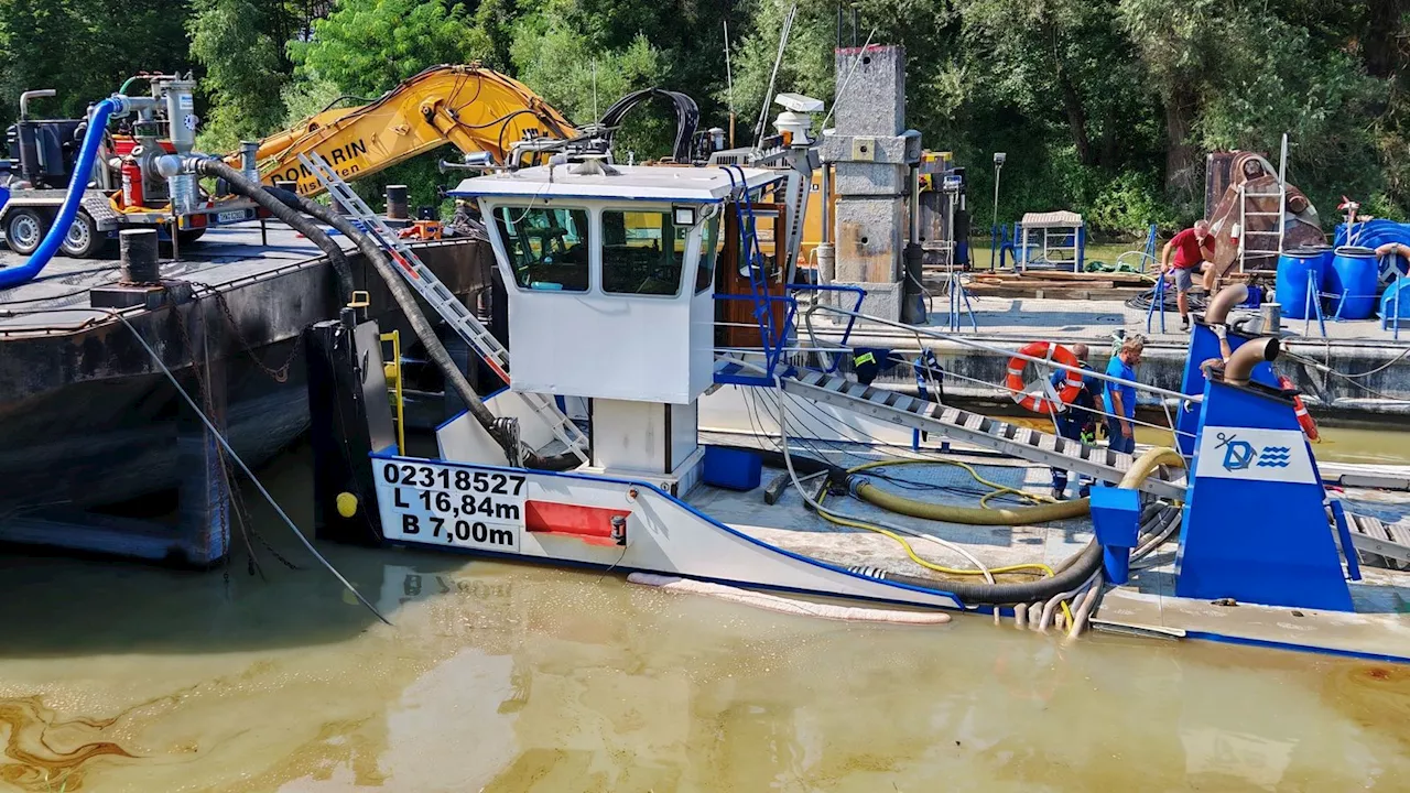 Beim dritten Versuch: Gesunkenes Schubboot aus Donau geborgen