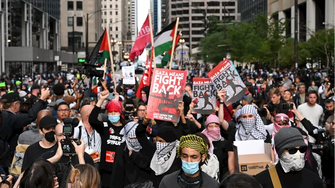 Protesters confront police outside Israeli consulate on 2nd night of Democratic convention