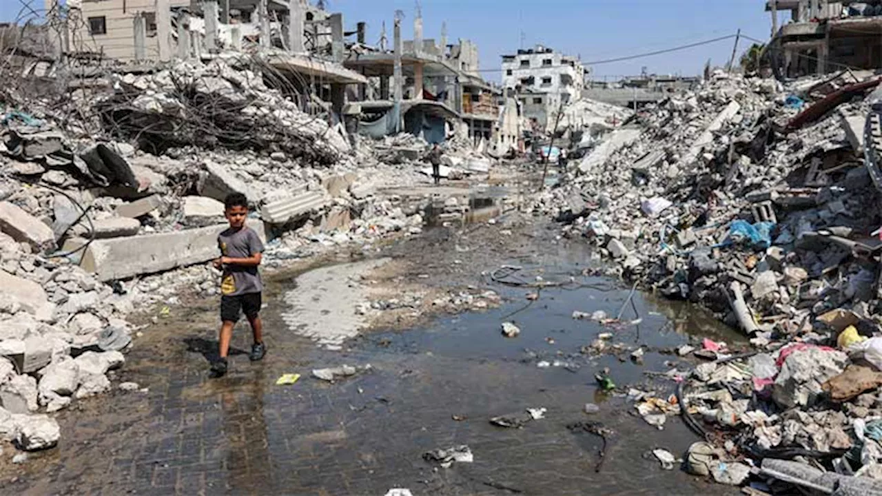 Gaza engineer harnesses sunlight to make saltwater drinkable