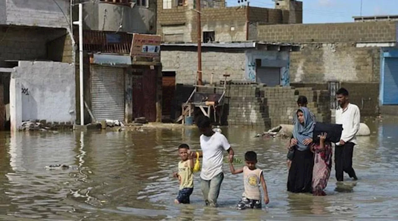 بارشوں کے باعث سندھ کے اکثر علاقوں میں سیلابی صورتِ حال برقرار