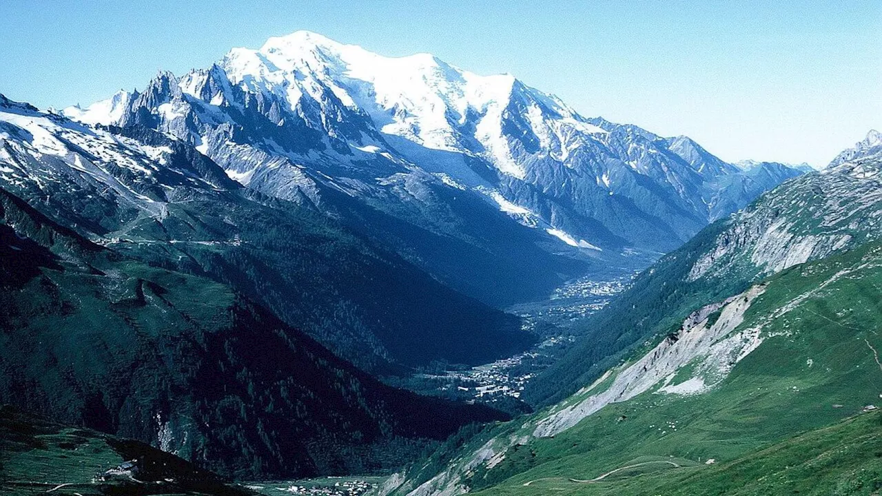 Mueren dos alpinistas españoles al caer de la cima del Mont Blanc en los Alpes franceses