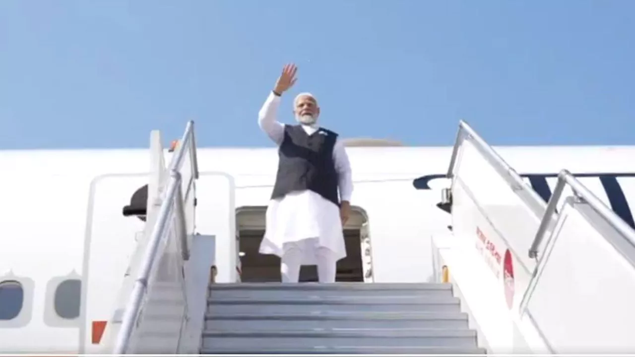 PM Modi Poland Visit: दो दिवसीय दौरे पर पोलैंड पहुंचे पीएम मोदी, राष्ट्रपति और प्रधानमंत्री से करेंगे मुलाकात