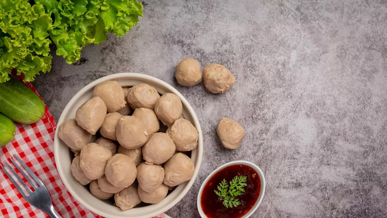 5 Resep Bakso Geprek dengan Berbagai Variasi Sambal, Cocok untuk Pecinta Pedas