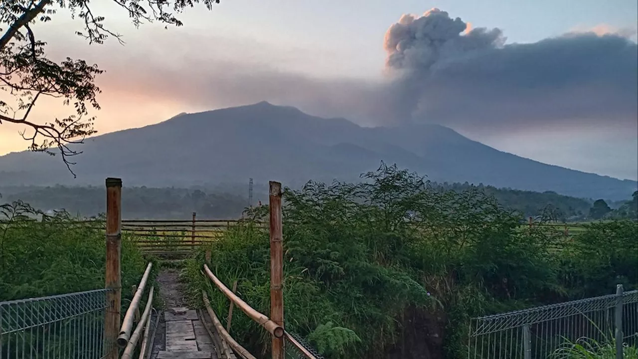 Gunung Marapi Meletus Lagi, Warga Sempat Panik Dengar Suara Dentuman dan Rasakan Getaran