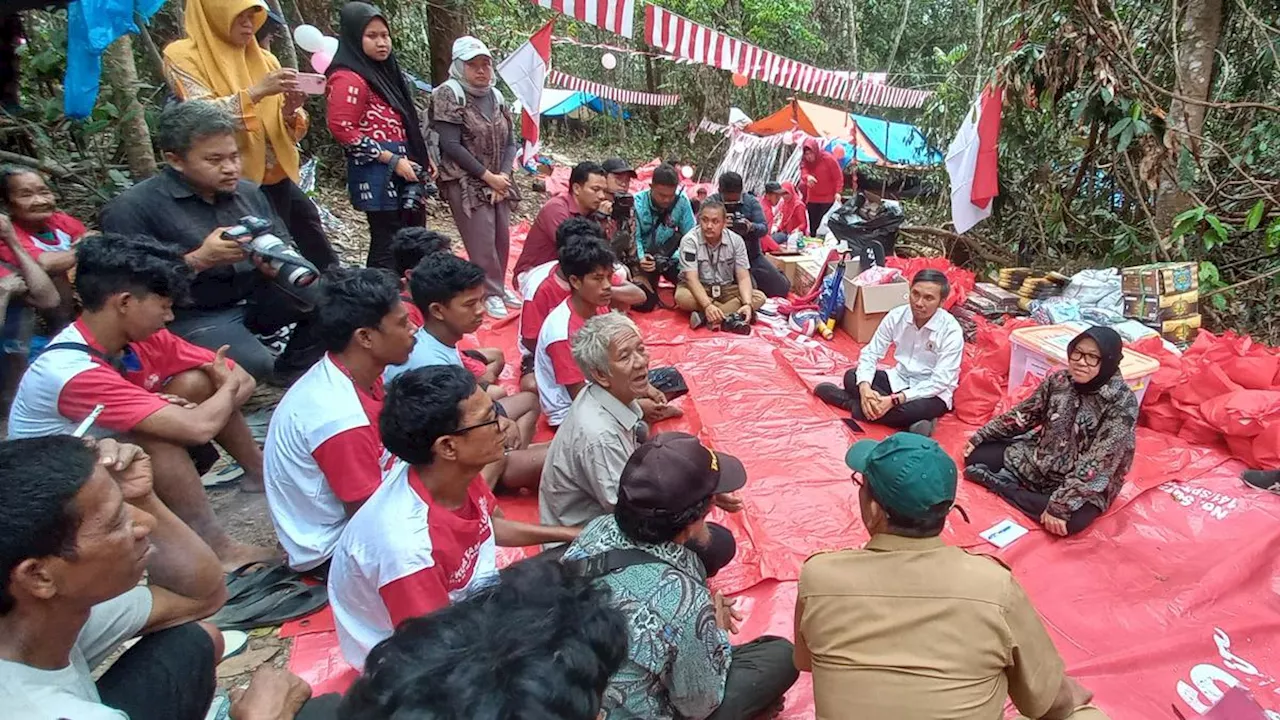 Mensos Risma Minta Orang Rimba Mempersingkat Budaya 'Melangun'