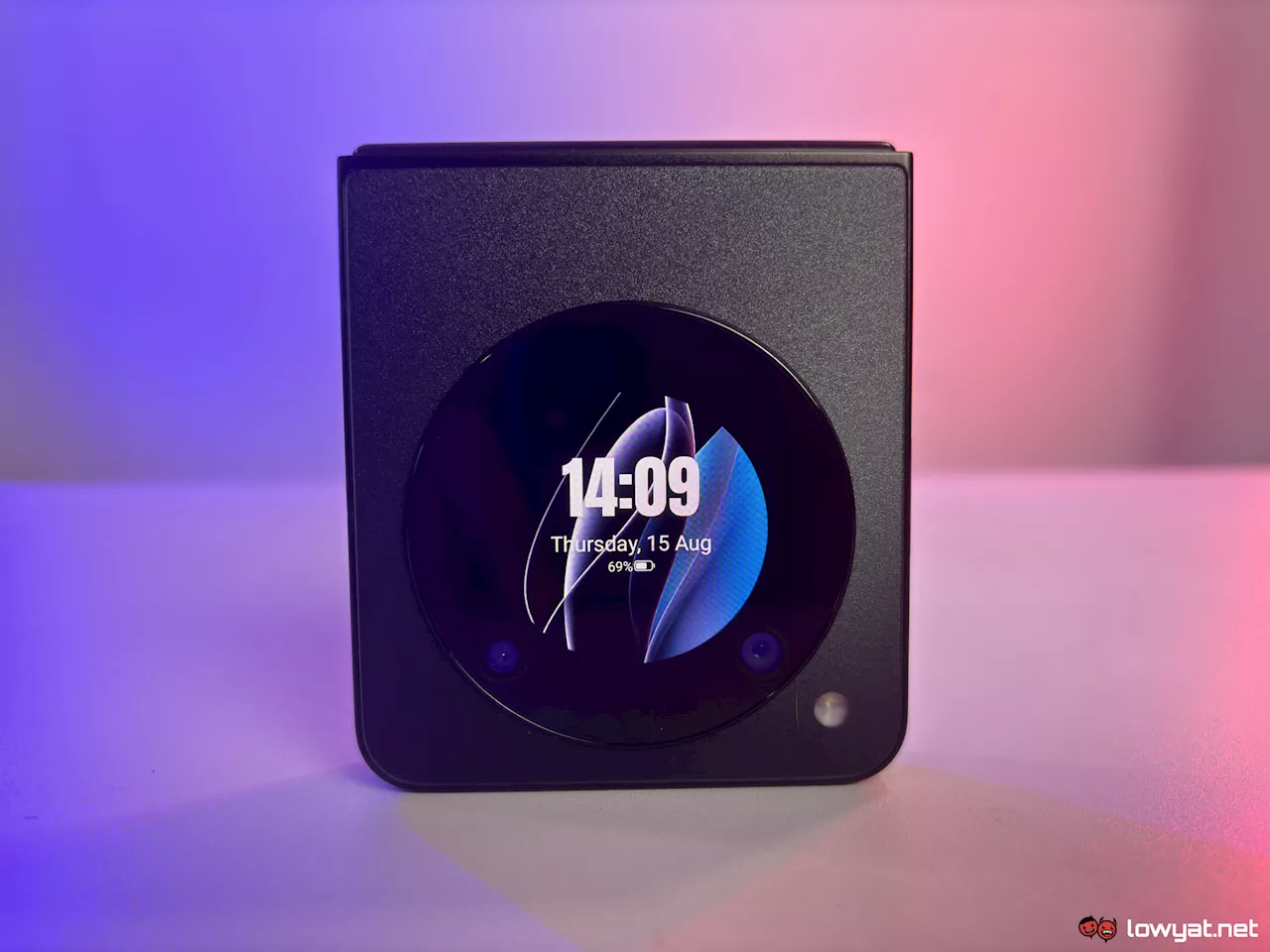 Nubia Flip Review: Maybe Foldables Shouldn't Be This Cheap